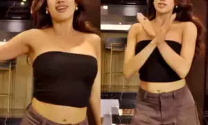 Janhvi drops energetic dance video on Shaukan after being discharged from hospital