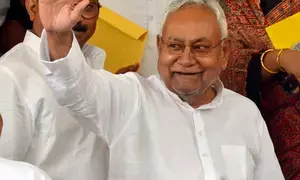 Nitish Kumar welcomes special package for Bihar