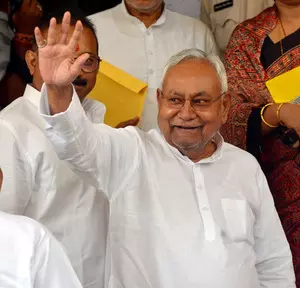 Nitish Kumar welcomes special package for Bihar