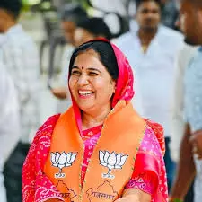 Raj didnt incur so much debt in 67 years as Congress did in 5 years Raj didnt incur so much debt in 67 years as Congress did in 5 years