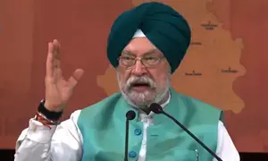 Hardeep Puri counters Congs plagiarism charge on Budget, slams its vaguely worded manifesto