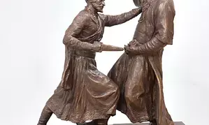 Statue of Chhatrapati Shivaji killing Afzal Khan to be installed at Pratapgad Fort