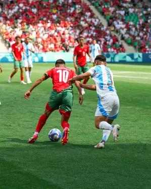 Olympic Football: Fans invade pitch, goal disallowed as Morocco win against Argentina two hours after scheduled end (Ld)