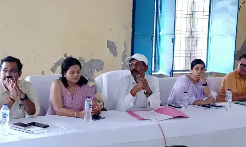 District Administration Takes Over Thakraha Block in Sweeping Inspection