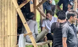 Rahul Gandhi meets cobbler in UP to understand community’s problems