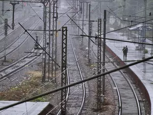 278 km new double line project on Mumbai-Howrah rail route being expedited