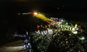 Dike breaches occur in China river, no casualties reported