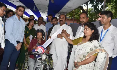 Social Welfare Minister distributed Battery Operated Tricycles under Chhatra scheme in Bakhtiyarpur