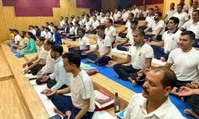 Yoga and Diet: Key to Holistic Well-being, Says Ayurveda Expert at MDNIY Lecture