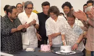 Shaan shares video of Sonu Nigam, Anup Jalota celebrating their birthdays together