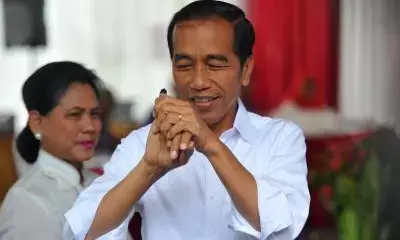 Indonesia bans sale of cigarettes per stick