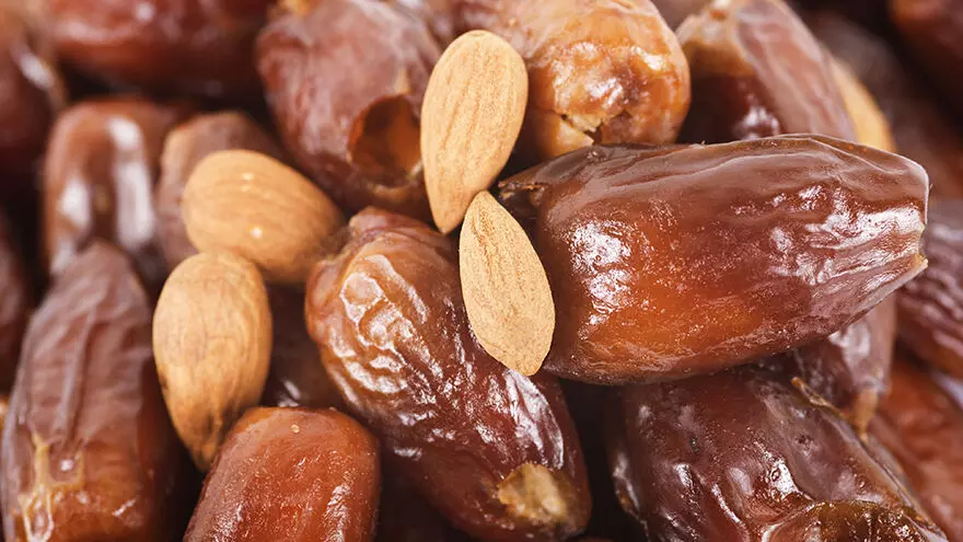 The Perfect Morning Boost: Almonds and Dates The Perfect Morning Boost: Almonds and Dates