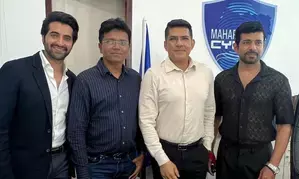 Vineet Singh, Akshay Oberoi visit cyber security HQ in Mumbai with Ghuspaithiya team