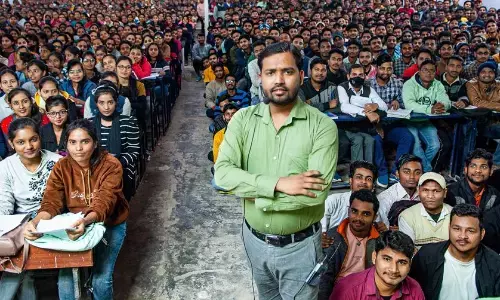 Patna Launches Sweeping Inspection of Coaching Institutes, Including Khan Sirs Center Patna Launches Sweeping Inspection of Coaching Institutes, Including Khan Sirs Center