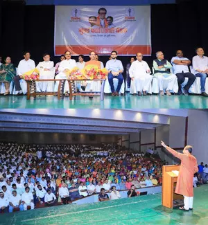 Either you will survive or I, Thackeray dares Fadnavis; BJP hits back