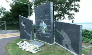 Monument set up to commemorate North Korean defectors who died during escapes