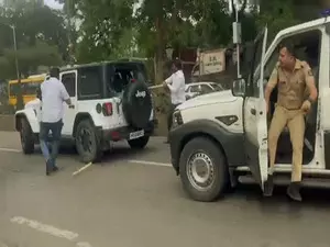 NCP-SP leader Jitendra Awhads car attacked; Yuvraj Chhatrapatis outfit claims responsibility
