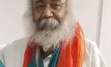 Acharya Pramod hits out at SP, Congress over Ayodhya girl rape case