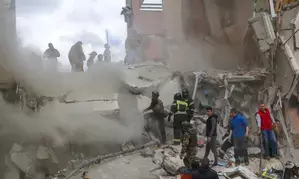 Death toll in residential building collapse in Russia rises to 10