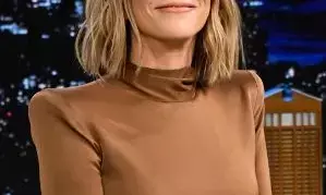 When Kristen Wiig chipped her tooth at an after-party