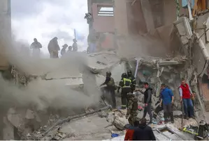 Death toll in residential building collapse in Russia rises to 10 Death toll in residential building collapse in Russia rises to 10