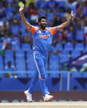 Shastri picks Bumrah as standout bowler in Indias T20 World Cup triumph