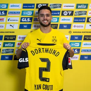 Football: Dortmund sign Brazil defender Yan Couto on loan from Man City