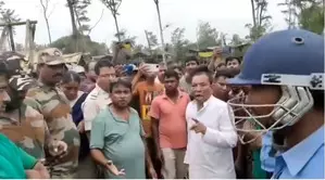 Controversial Bengal Minister seen threatening on-duty woman forest officer