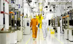 Samsung begins mass production of industry-leading AI chip for mobile