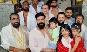 Actor Yash visits pilgrimage centres in coastal Karnataka