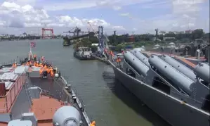 Russian Naval ships call at Kochi port