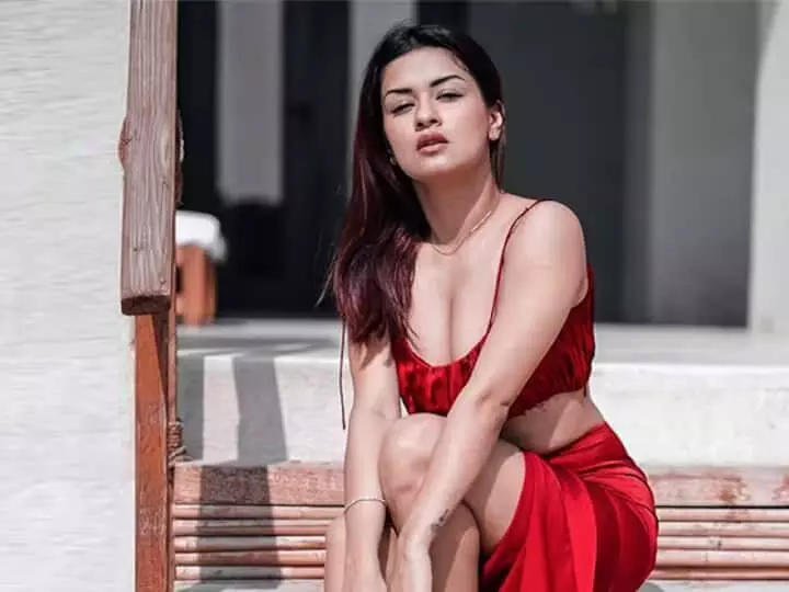 Avneet Kaur Accused of Fraud by Jewellery Brand RANG