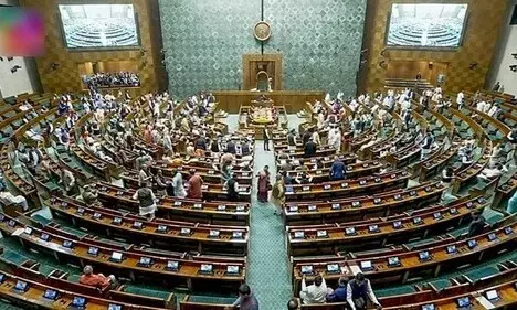 Opposition Unites Against Waqf Board Act Amendment Bill in Lok Sabha Opposition Unites Against Waqf Board Act Amendment Bill in Lok Sabha