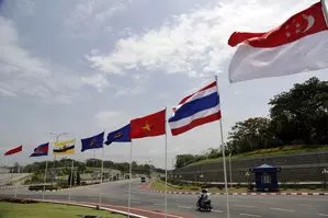 Myanmar hosts seminar on conservation of library collections for ASEAN
