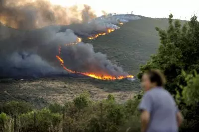 Spain on alert for high temperatures, extreme risk of forest fires