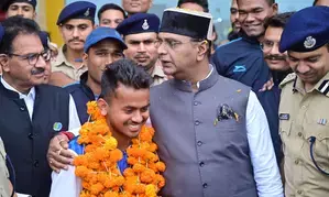 Hockey midfielder Vivek Sagar gets heros welcome in MP after Paris Olympics bronze