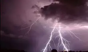 Two killed in lightning strikes in Yemen