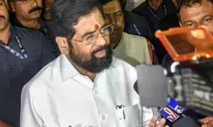 Be aware of stepbrothers, govt resolved to empower girls: CM Shinde to women