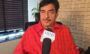 Why bring Waqf Bill if it had to be sent to JPC, asks Shatrughan Sinha (IANS Interview)