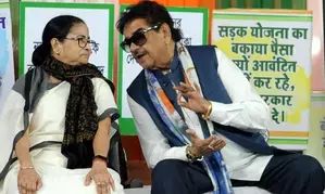 Mamata Banerjee more than capable for PMs post: Shatrughan Sinha (IANS Interview)