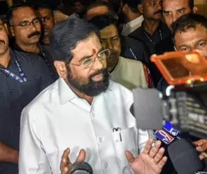 Be aware of stepbrothers, govt resolved to empower girls: CM Shinde to women Be aware of stepbrothers, govt resolved to empower girls: CM Shinde to women