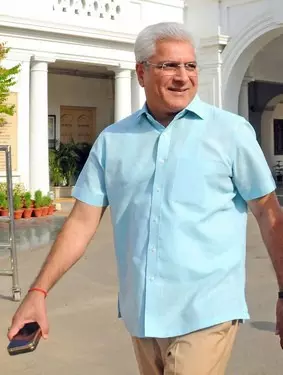 Flag hoisting row ends: Kailash Gahlot to unfurl Tricolour at Chhatrasal stadium