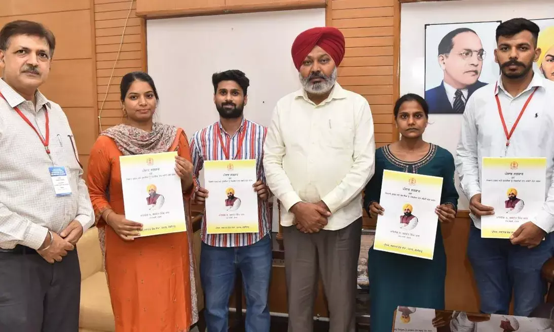 Punjab Finance Minister Harpal Singh Cheema Distributes Appointment Letters to 15 New Recruits