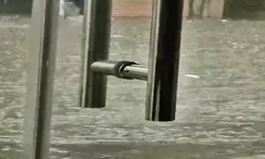 Heavy rainfall batters Jaipur; waterlogging leaves commuters stranded