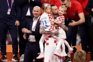 Croatian midfielder Marcelo Brozovic announces retirement from international football
