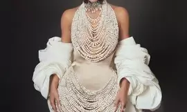 Kim Kardashian confirms her relationship status, ‘Officially Single Again’