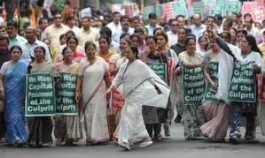 Mamata threatens to protest in Delhi if CBI fails to crack RG Kar case by Aug 18