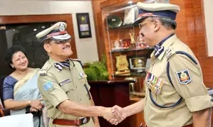 Odisha DGP stresses on providing better police service to people (Lead)