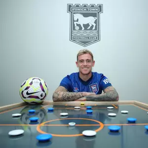 Ipswich Town announce signing of Championship Golden Boot winner Sam Szmodics Ipswich Town announce signing of Championship Golden Boot winner Sam Szmodics