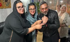 Honey Singh celebrates Raksha Bandhan in Birmingham